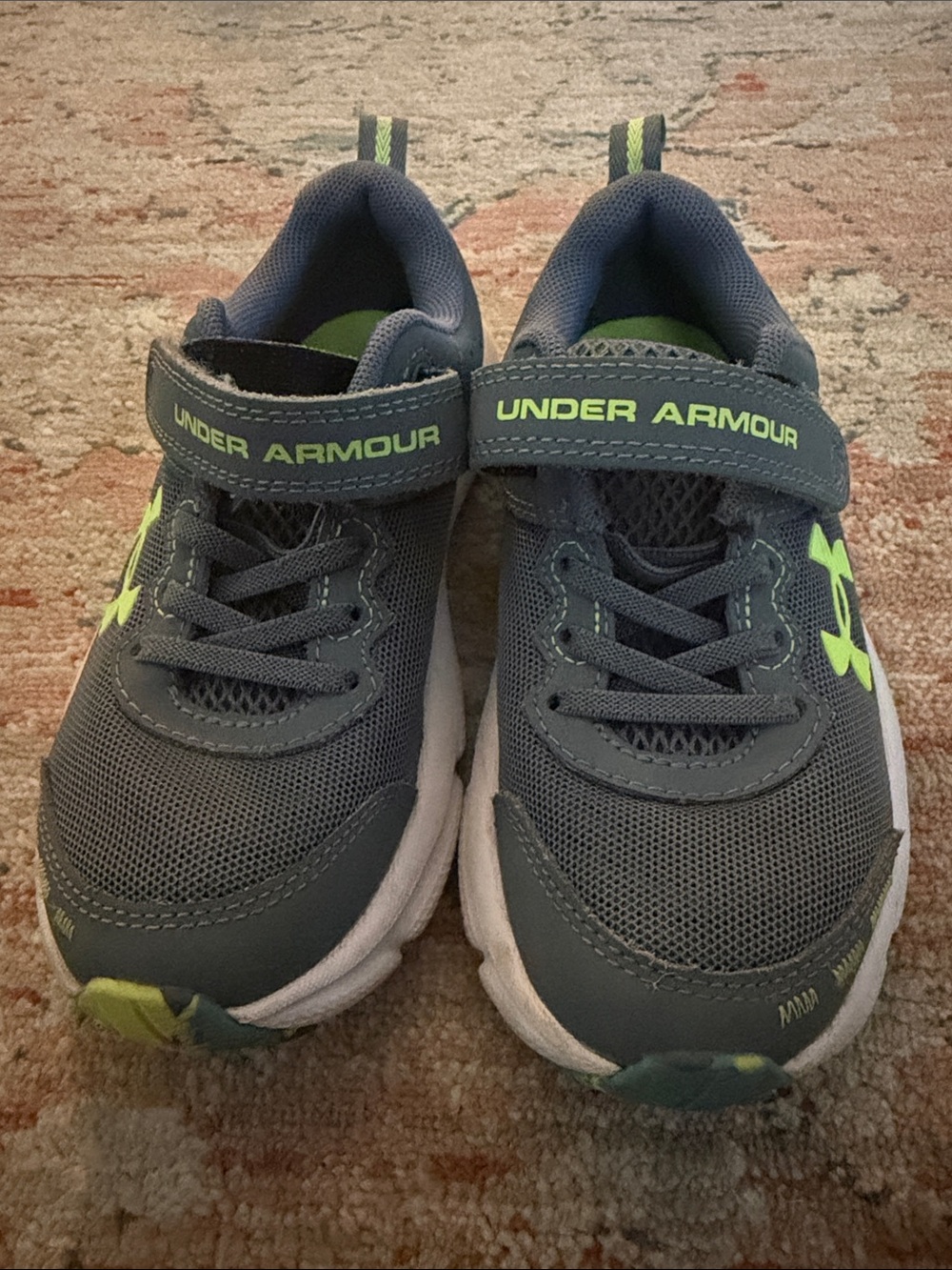 Under Armour NWOB kids Gray and Neon Green Athletic Sneakers